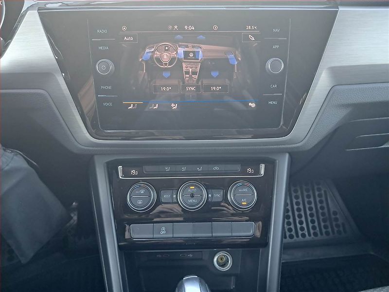 Volkswagen Touran (2020) 1.5 TSI - fotka 12 z 18