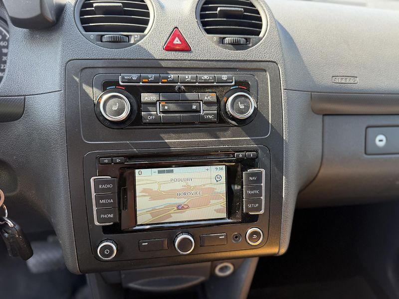 Volkswagen Caddy 2.0 TDI, 103kw, DSG - fotka 10 z 16