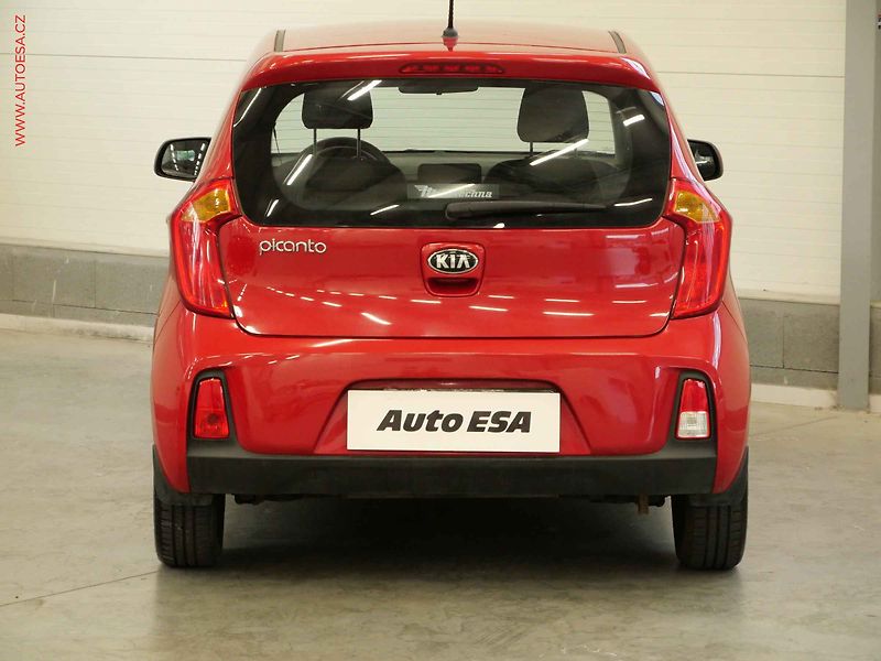 Kia Picanto (2016) 1.0i, ČR, AC - fotka 5 z 17