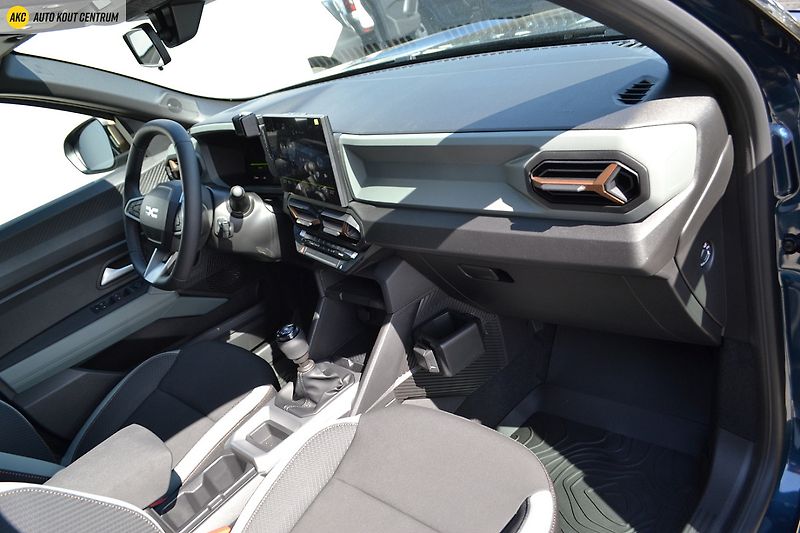 Dacia Bigster EXTREME MILD HYBRID 140 PANORA - fotka 15 z 59