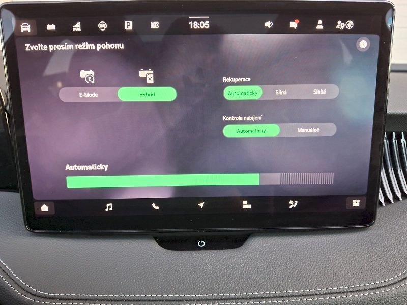 Škoda Superb (2025) Combi iV L&K DSG 1,5TSi 150kW - fotka 22 z 35