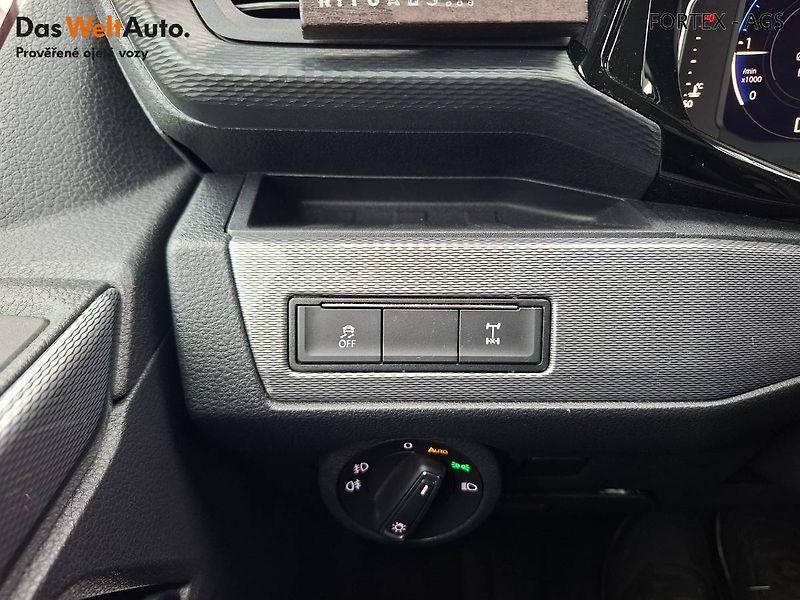 Volkswagen Multivan (2019) Highline,2.0 TDI,146kW,DSG,4Mo - fotka 15 z 35