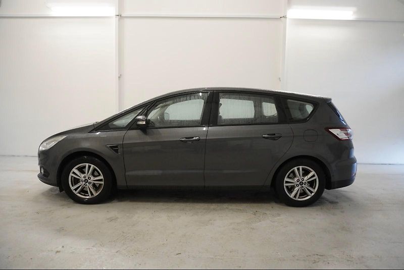 Ford S-MAX  2,0 TDCI 110kW AUTOMAT - fotka 8 z 35