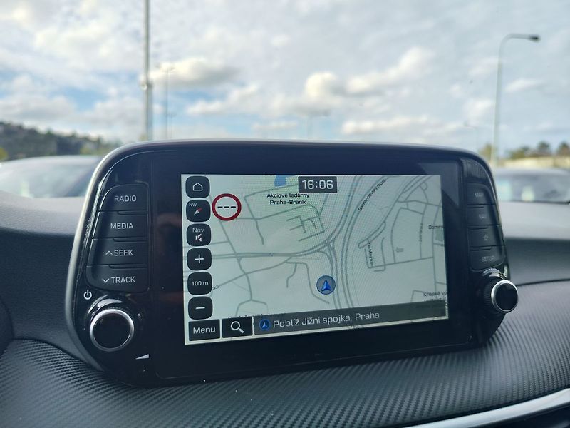 Hyundai Tucson 1.6 CRDI/85kW Traveller - fotka 16 z 32