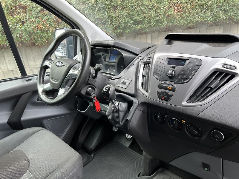 Ford Transit Custom 2.0 TDCi 96 kW RAMPA - fotka 7 z 25