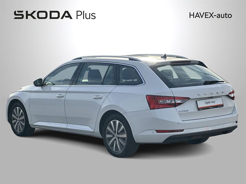 Škoda Superb (2021) Combi 2.0 TDI Style - fotka 32 z 33
