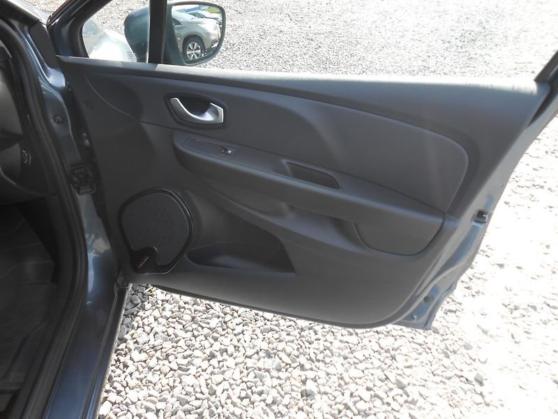 Renault Clio 0.9TCe,NAVI,CHROM,TOP! - fotka 16 z 35