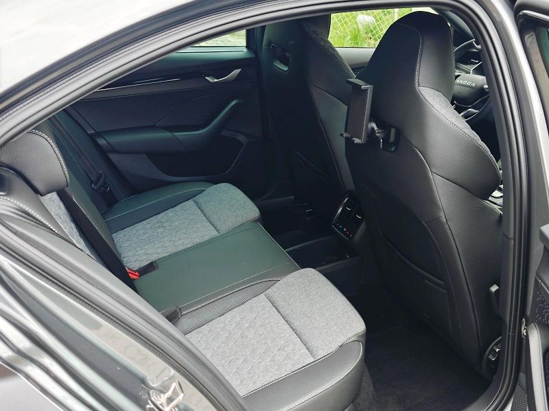 Škoda Octavia (2025) 2,0 TDI 110 kW Sportline DSG - fotka 17 z 42