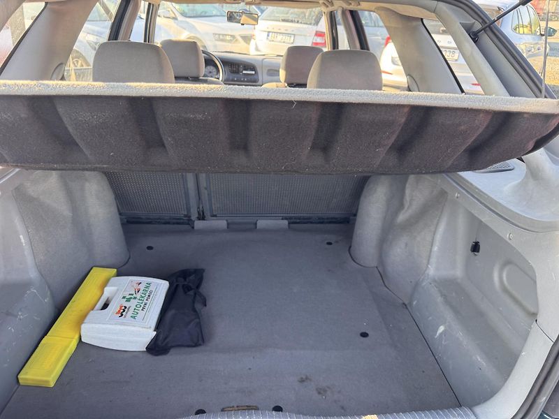 Škoda Felicia 1.3 MPI, 123 tis km, kombi - fotka 15 z 18