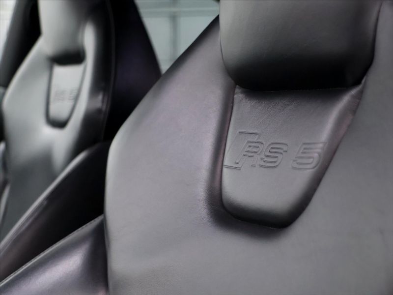 Audi RS 5 4,2 FSI 331KW QUATTRO CZ - fotka 17 z 32