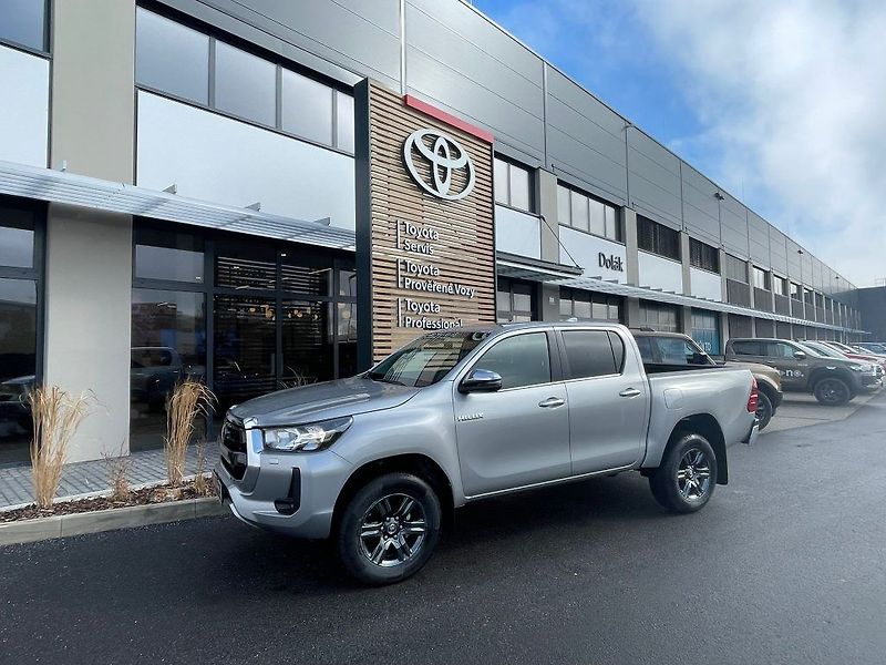 Toyota Hilux 2.8 D-4D Automat Active - fotka 2 z 27