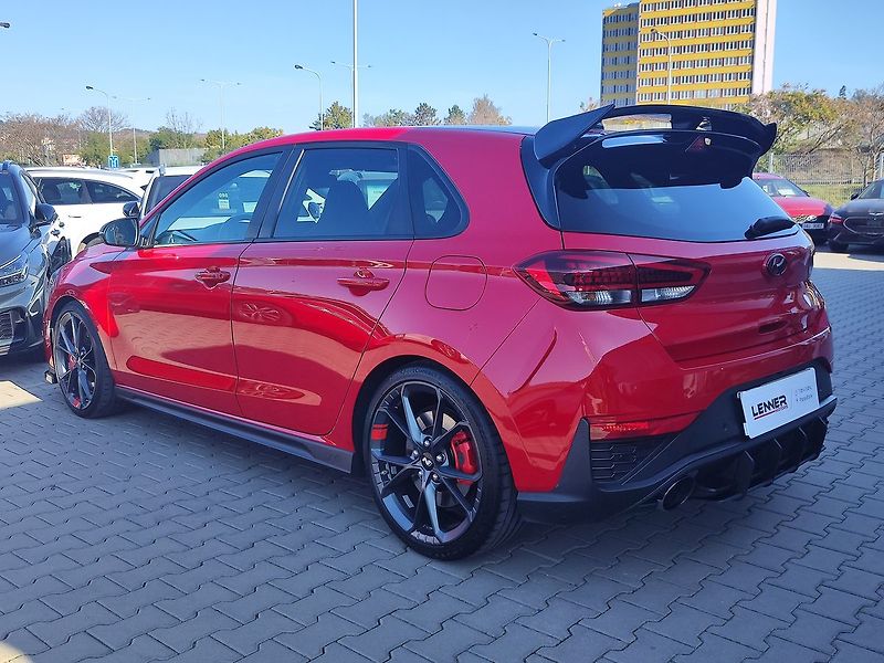 Hyundai i30 2.0 T-GDI/206kW N-Performance - fotka 7 z 38