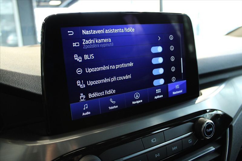 Ford Kuga TDCi AWD Titanium X ACC/BLIS/B - fotka 24 z 32