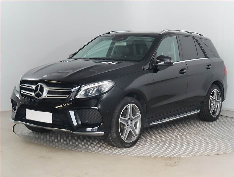 Mercedes-Benz GLE (2016) Avantgarde 350 d - fotka 2 z 19