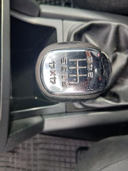 Škoda Yeti TSI, 4x4, nová STK - fotka 23 z 35