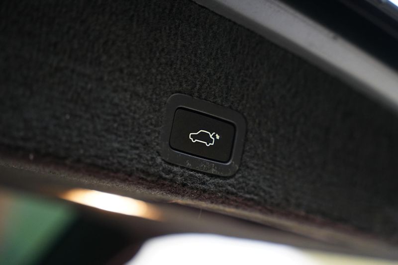 Volvo XC60 - fotka 25 z 26