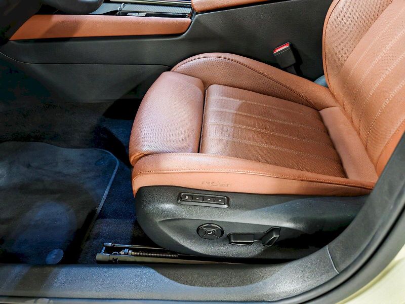 Škoda Superb (2024) Combi 2.0 TDI 110 kW DSG L&K - fotka 26 z 36
