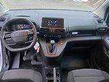 Toyota ProAce City 1.5 Diesel 130 5D CrewCab Long - náhled 17