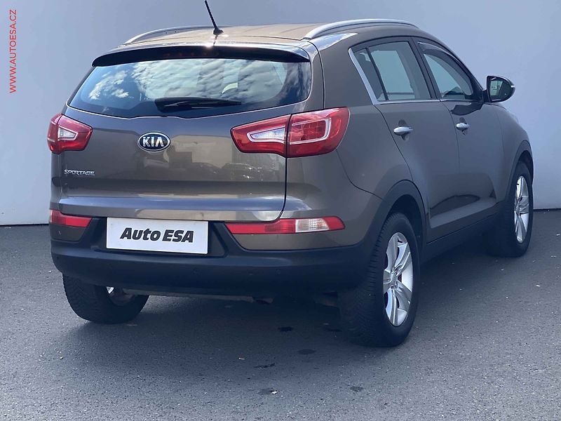 Kia Sportage (2013) 1.6 GDi 2WD, Vision - fotka 4 z 15