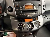 Toyota RAV4 2.2 D-4D 100kW ČR 1MAJITEL - náhled 19