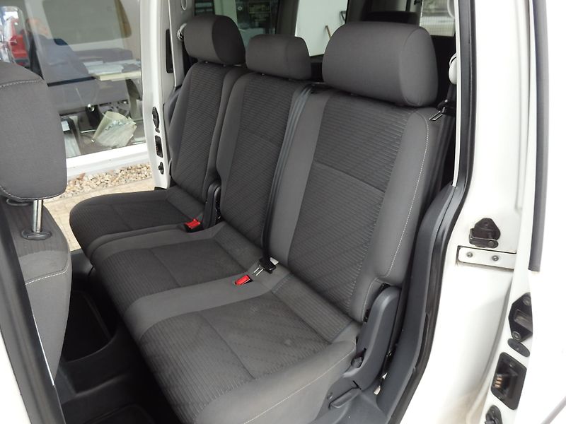 Volkswagen Caddy MAXI 1.6 TDI 7 MÍST, ZÁVĚS - fotka 9 z 22