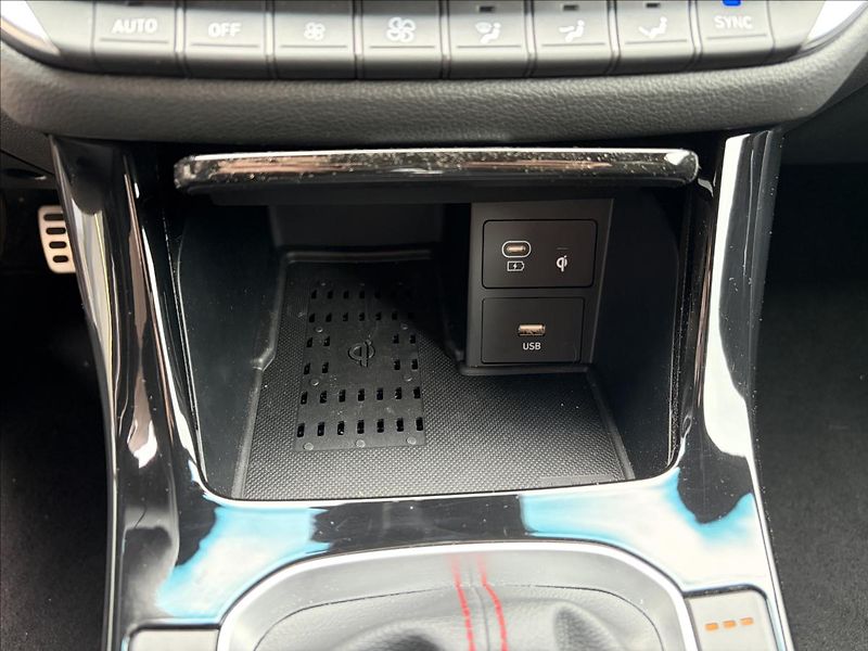 Hyundai i30 1,5 T-GDI N-Line - fotka 7 z 19