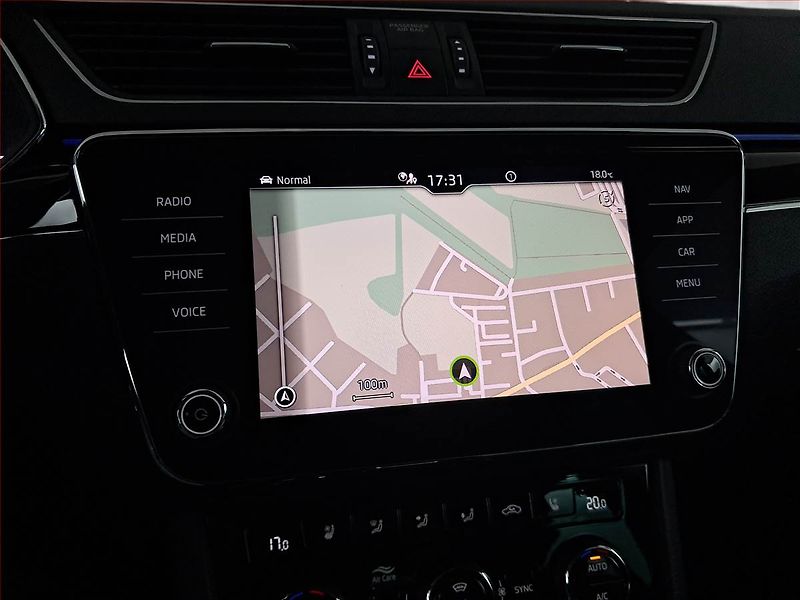 Škoda Superb (2021) Laurin&Klement 2.0 TDI - fotka 20 z 25