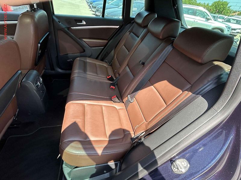 Volkswagen Tiguan (2012) 2.0 TDi 4motion, Sport&Style - fotka 10 z 19