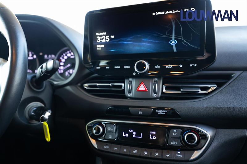 Hyundai i30 1,5 T-GDI Smart MHEV - fotka 6 z 22