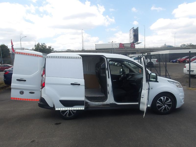 Ford Transit Connect 1,6TDCi ČR KLIMA -21%DPH ! - fotka 20 z 33