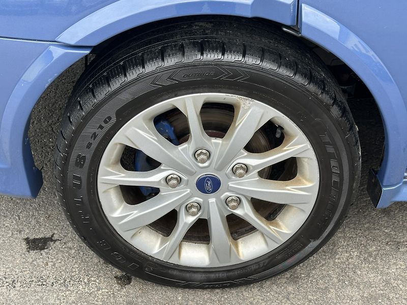 Ford Transit Custom (2014) SPORT 2.2/114Kw  *3.Místa *TZ* - fotka 38 z 41