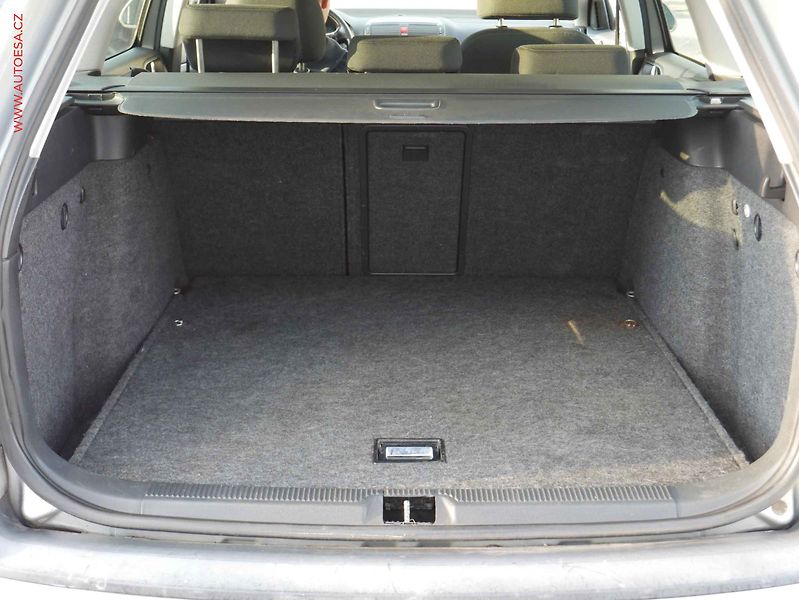 Škoda Octavia (2006) 2.0 TDi, 1.maj, servis.kniha - fotka 7 z 15