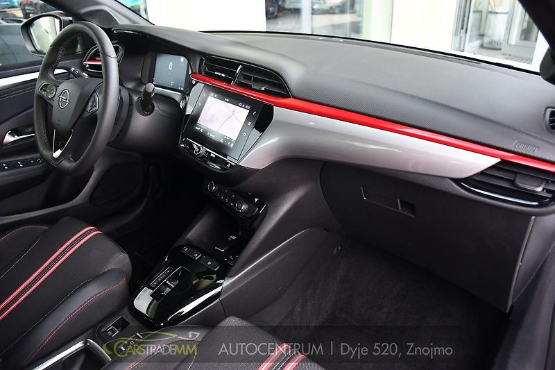 Opel Corsa 1.2T 96kW GS-LINE AUTOMAT - fotka 13 z 35