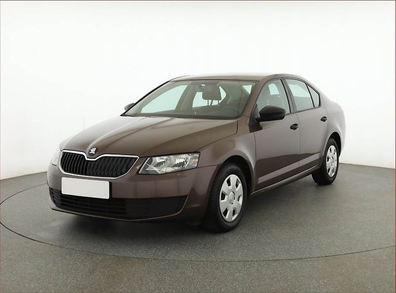 Škoda Octavia (2016) 1.6 TDI, Tempomat - fotka 2 z 15