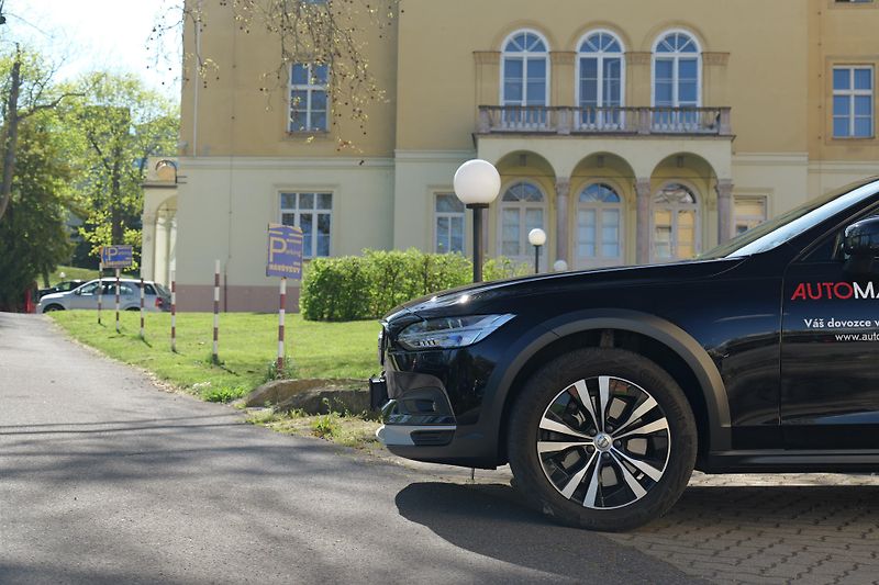 Volvo V90 CC B5 Diesel 173kW H/K Záruka - fotka 9 z 38