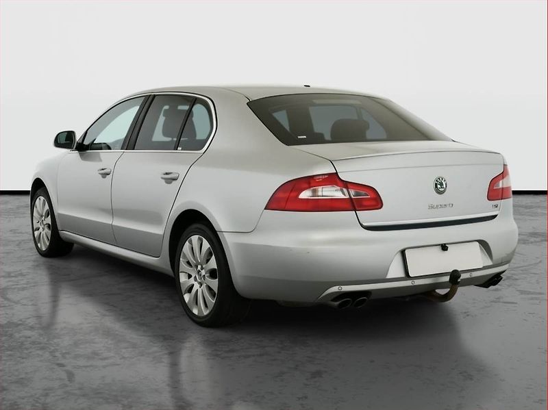 Škoda Superb (2011) 2.0 TSI, Automat, Serv.kniha - fotka 4 z 18