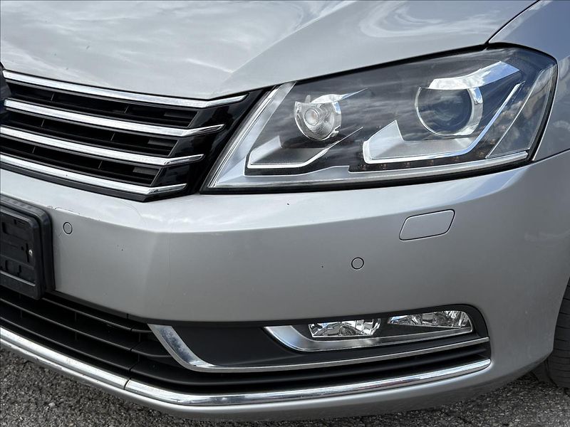 Volkswagen Passat 2,0 TDi130kW Xen,ACC,Pano,NezT - fotka 37 z 41