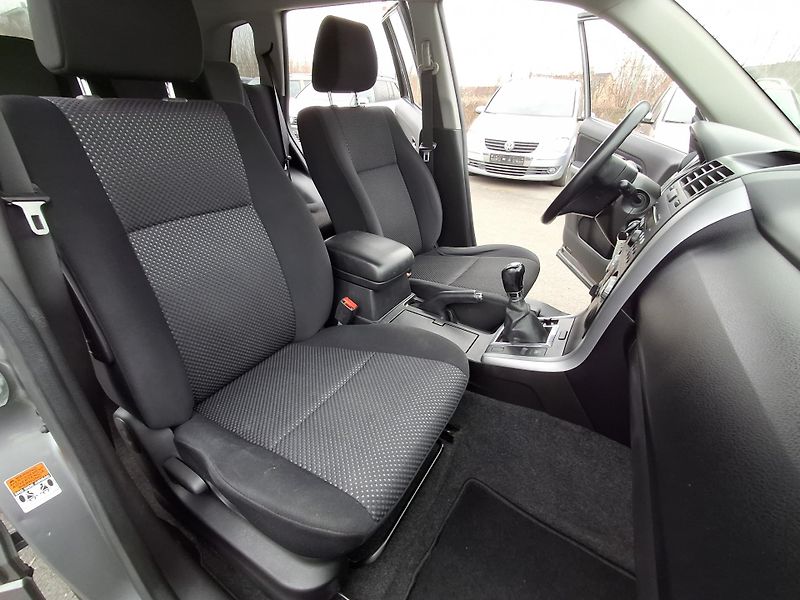 Suzuki Grand Vitara 2.0 benzin  Rezervace - fotka 20 z 43