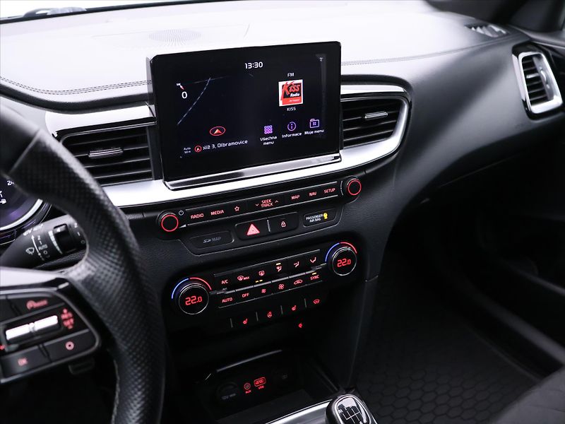 Kia ProCeed 1,4 T-GDI 103kW GT-Line CZ - fotka 22 z 35