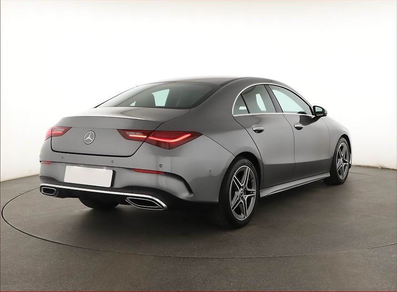 Mercedes-Benz CLA (2025) 200 - fotka 5 z 20
