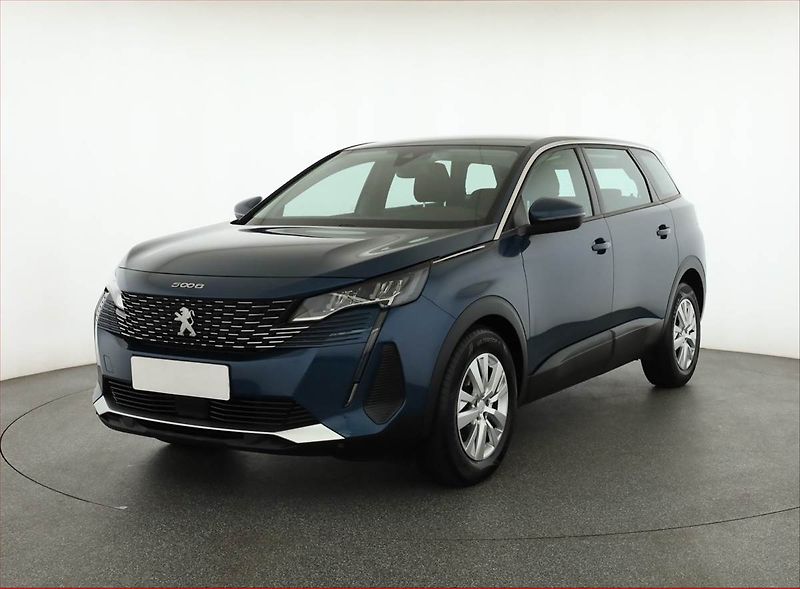 Peugeot 5008 (2021) 1.5 BlueHDi, 7 míst, ČR,1.maj - fotka 2 z 20