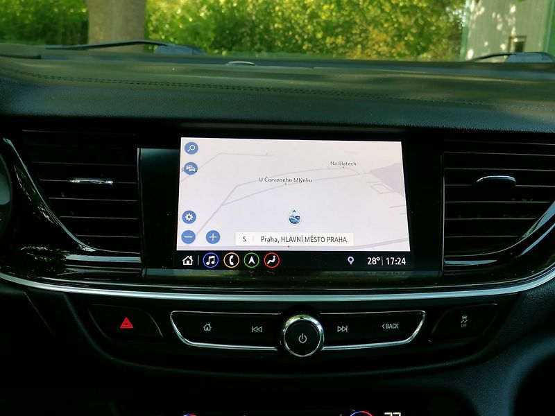 Opel Insignia (2020) 1.6 CDTi Innovation Head-Up - fotka 14 z 33