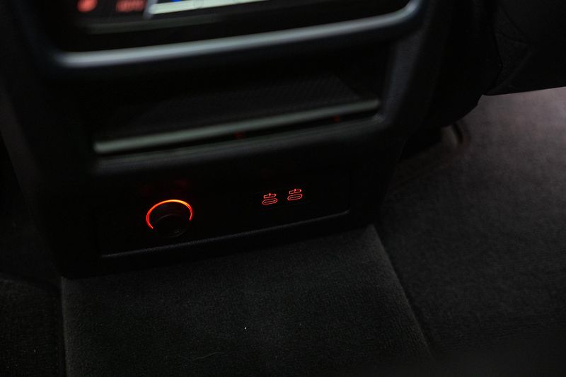 BMW X5 (2025) M40xD 250KW NEZÁVISLÉ TAŽNÉ  - fotka 56 z 59
