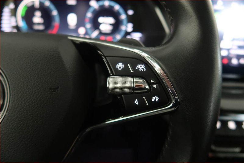 Škoda Octavia (2021) Style 1.4 TSI iV - fotka 20 z 22