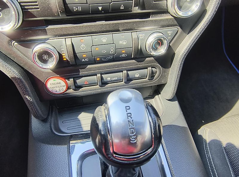 Ford Mustang (2016) 3.7 V6 225KW/AUTOMAT - fotka 36 z 46