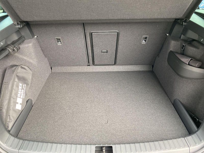 Škoda Karoq (2026) 2.0 TDI 4x4 DSG SportLine - fotka 32 z 38