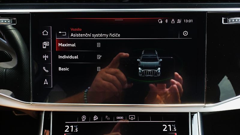 Audi Q7 S-LINE 3.0TDI WEBASTO B&O 1ČR  - fotka 41 z 44