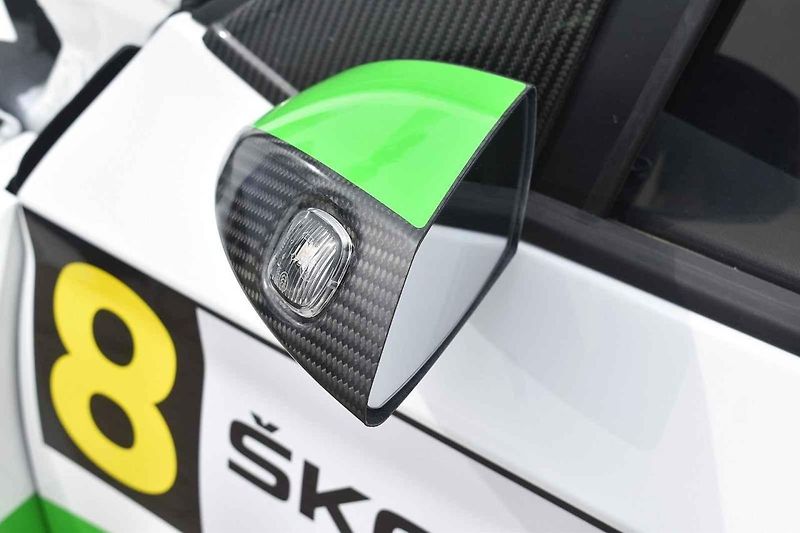 Na tomto autě studenti učiliště Škody Auto pracovali dva roky