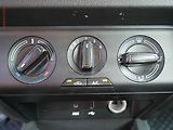 Škoda Fabia (2017) 1.4TDi, AC, park.asist - náhled 15
