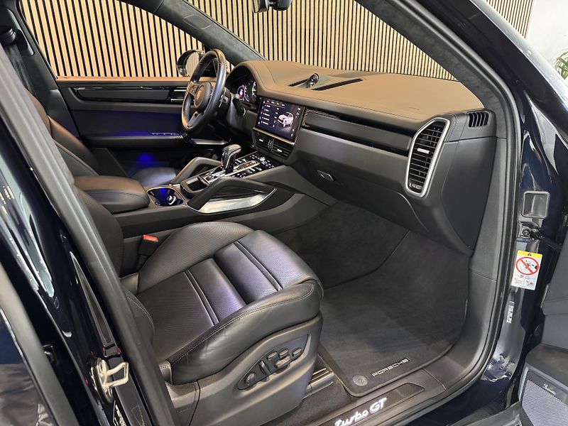 Porsche Cayenne Turbo GT PCCB Burmester Záruka - fotka 22 z 44